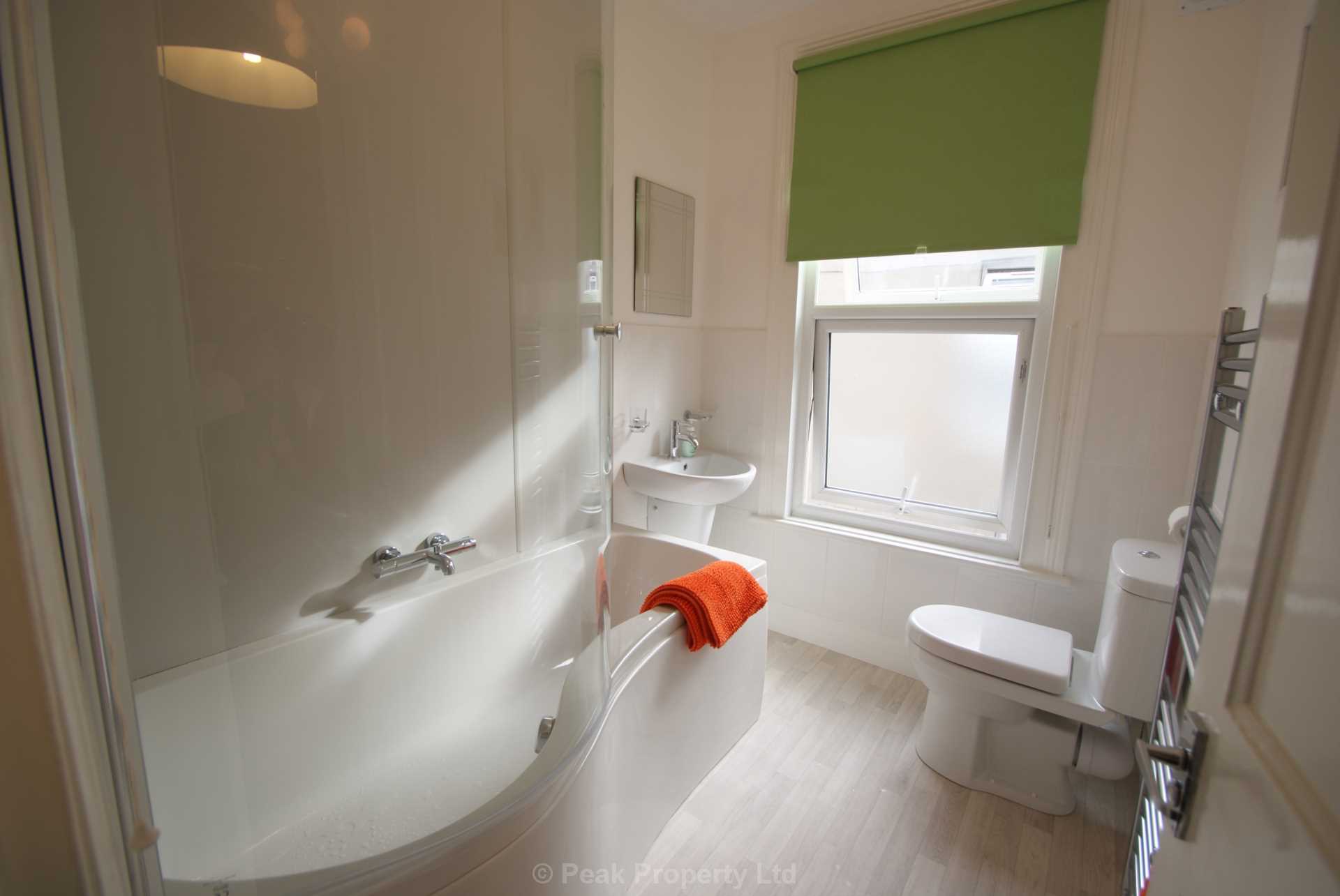 Room 6. Queens Road, Southend On Sea, Image 4