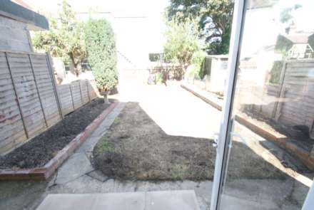 Room 6. Queens Road, Southend On Sea, Image 7