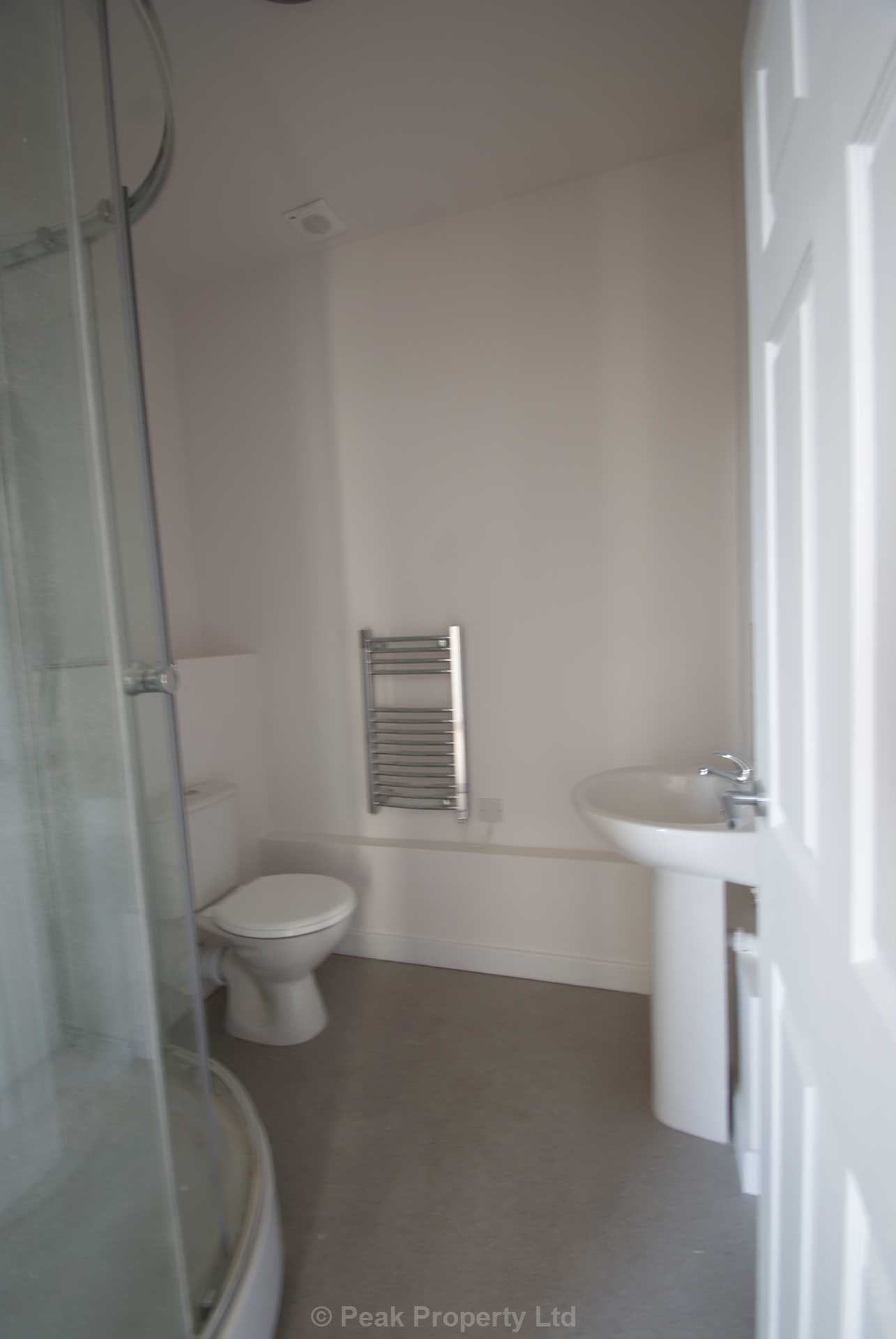 PARKING SPACE & EN-SUITE!!  The Pinnacle, Victoria Avenue, Southend On Sea, Image 3
