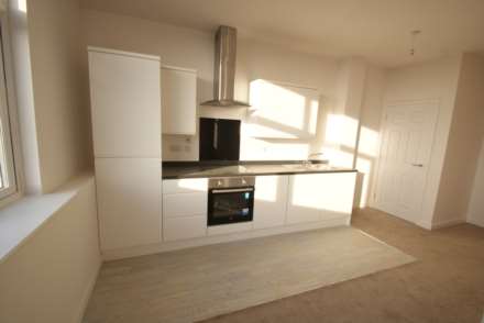 PARKING SPACE & EN-SUITE!!  The Pinnacle, Victoria Avenue, Southend On Sea, Image 1