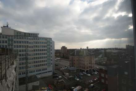 STUNNING APARTMENT WITH PARKING SPACE & EN-SUITE - The Pinnacle, Victoria Avenue, Image 18