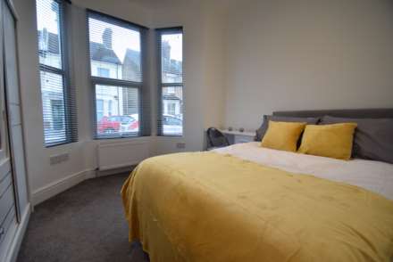EXCELLENT LOCATION Gordon Road, Southend On Sea