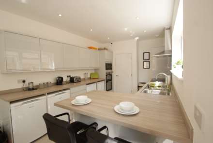 EXCELLENT LOCATION Gordon Road, Southend On Sea, Image 5
