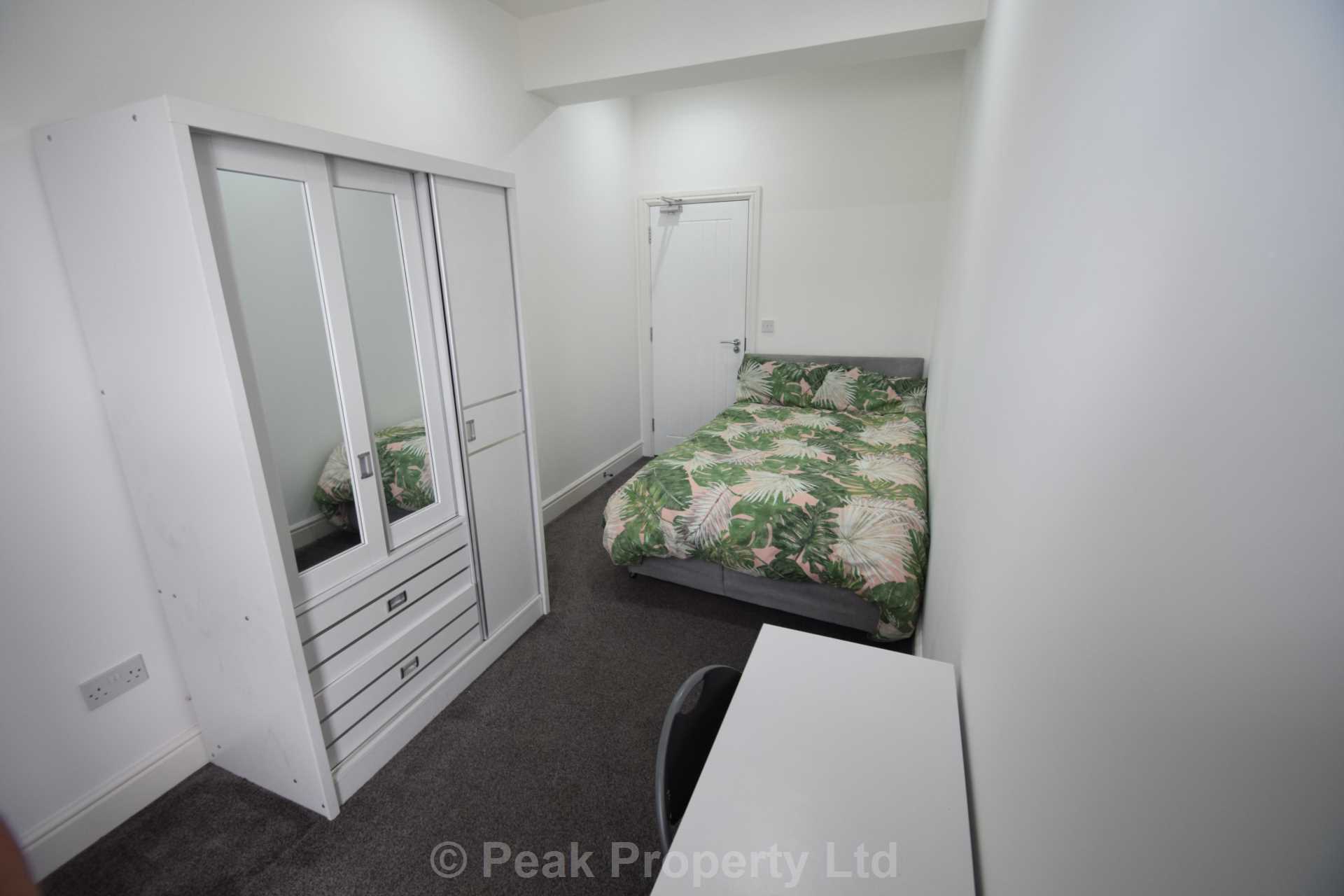 EXCELLENT LOCATION Gordon Road, Southend On Sea, Image 1