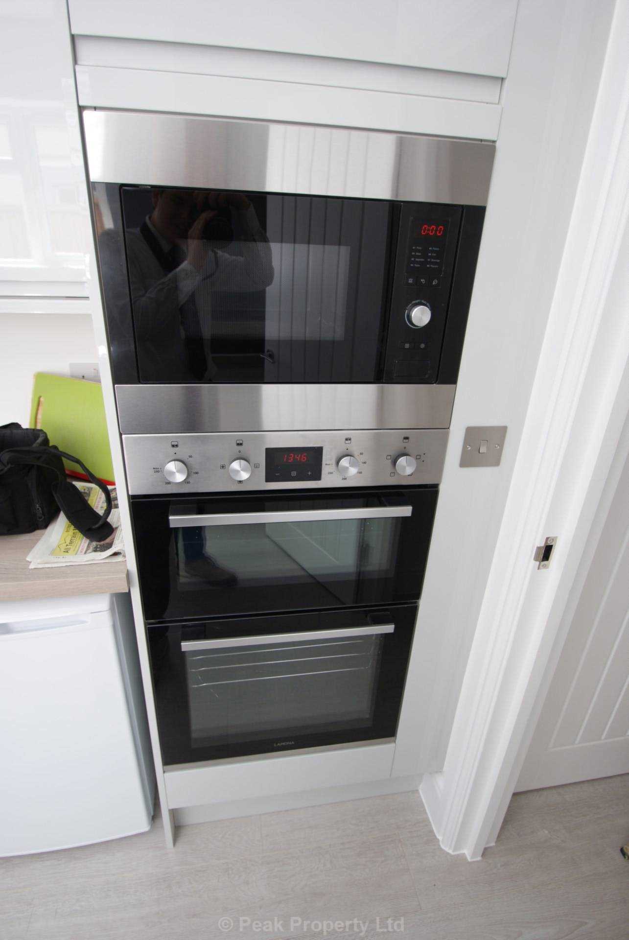 ROOM 6 - EXCELLENT LOCATION Gordon Road, Southend On Sea, Image 8