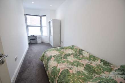 ROOM 6 - EXCELLENT LOCATION Gordon Road, Southend On Sea, Image 2