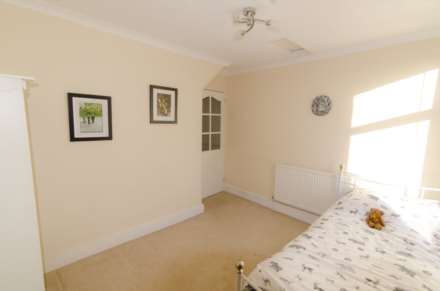 Hillcrest Road, Southend On Sea, Image 3