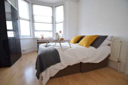 Hillcrest Road, Southend On Sea, Image 8