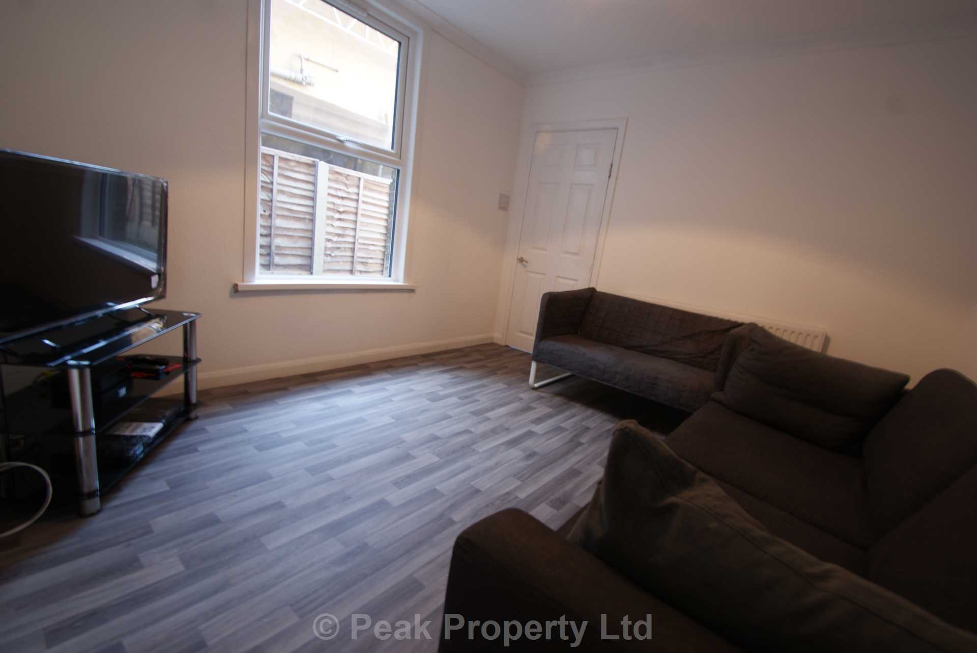 STUDENT HOUSE SHARE   - Room 1, Napier Avenue, Southend On Sea, Image 2
