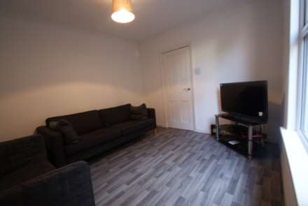 STUDENT HOUSE SHARE   - Room 1, Napier Avenue, Southend On Sea, Image 4