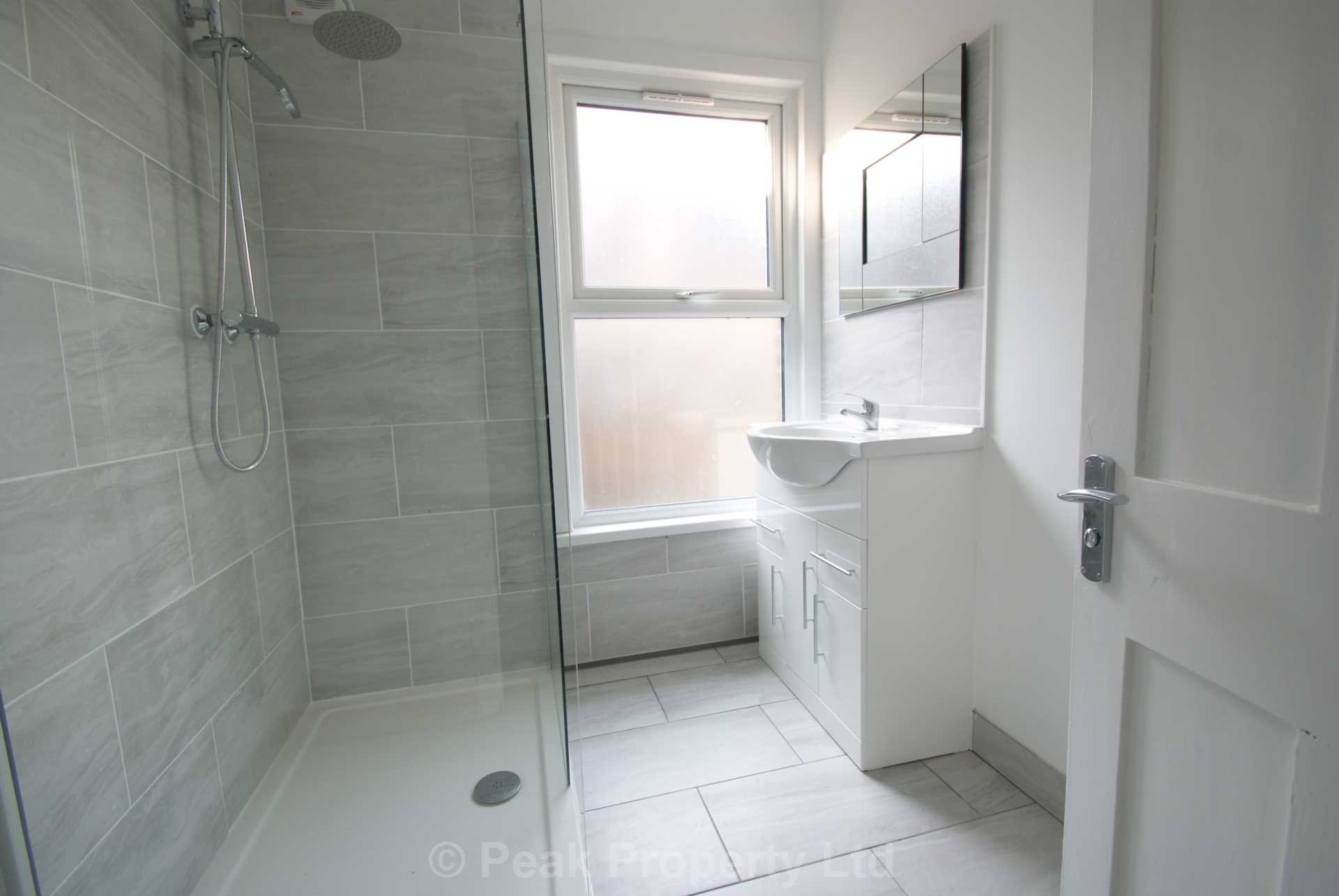 STUDENT HOUSE SHARE  - Room 4, Napier Avenue, Southend On Sea, Image 7