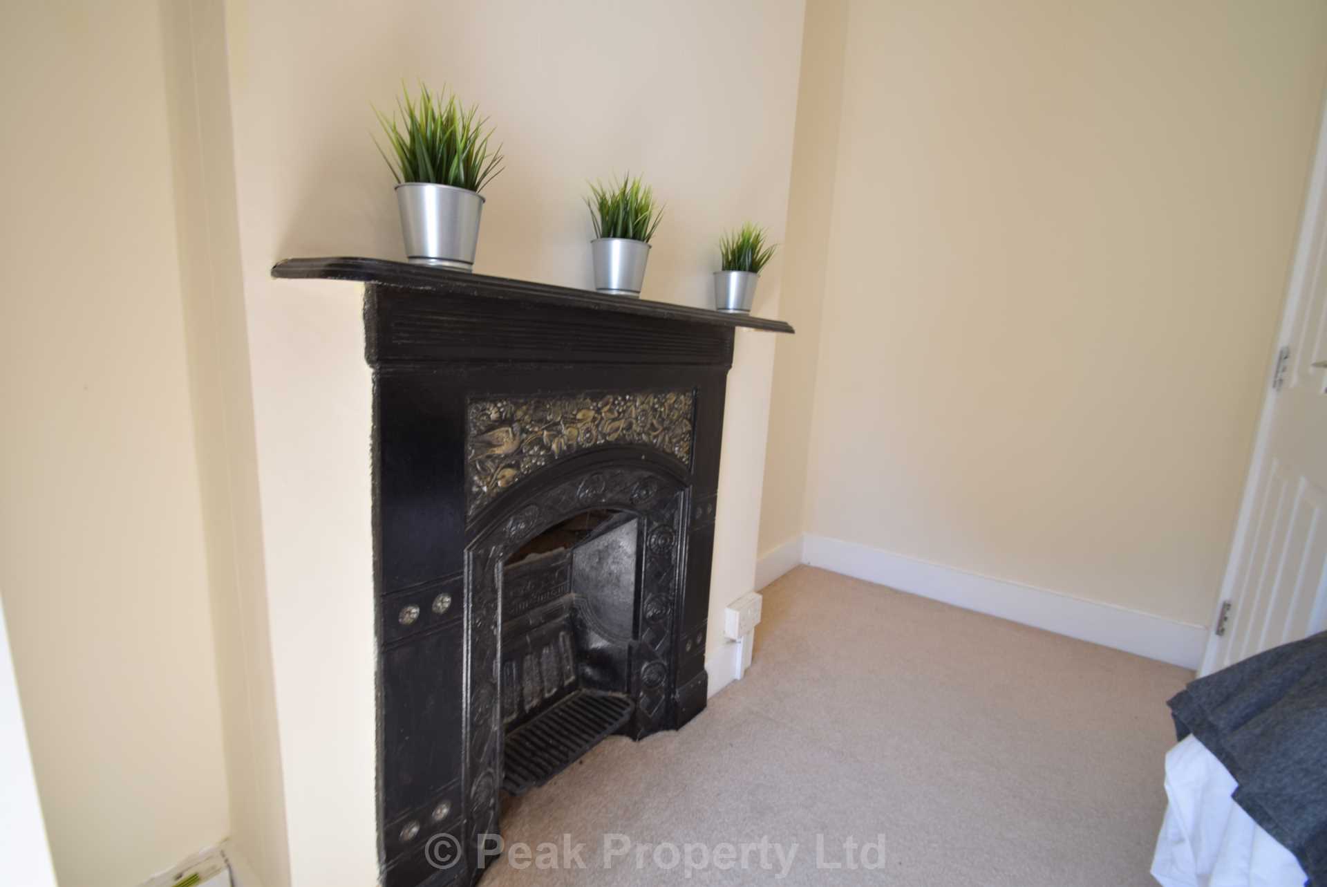 Room 4 Hillcrest Road, Southend-on-Sea, Image 2