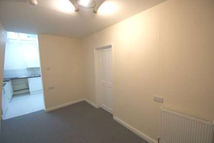 London Road, Westcliff On Sea, Image 6