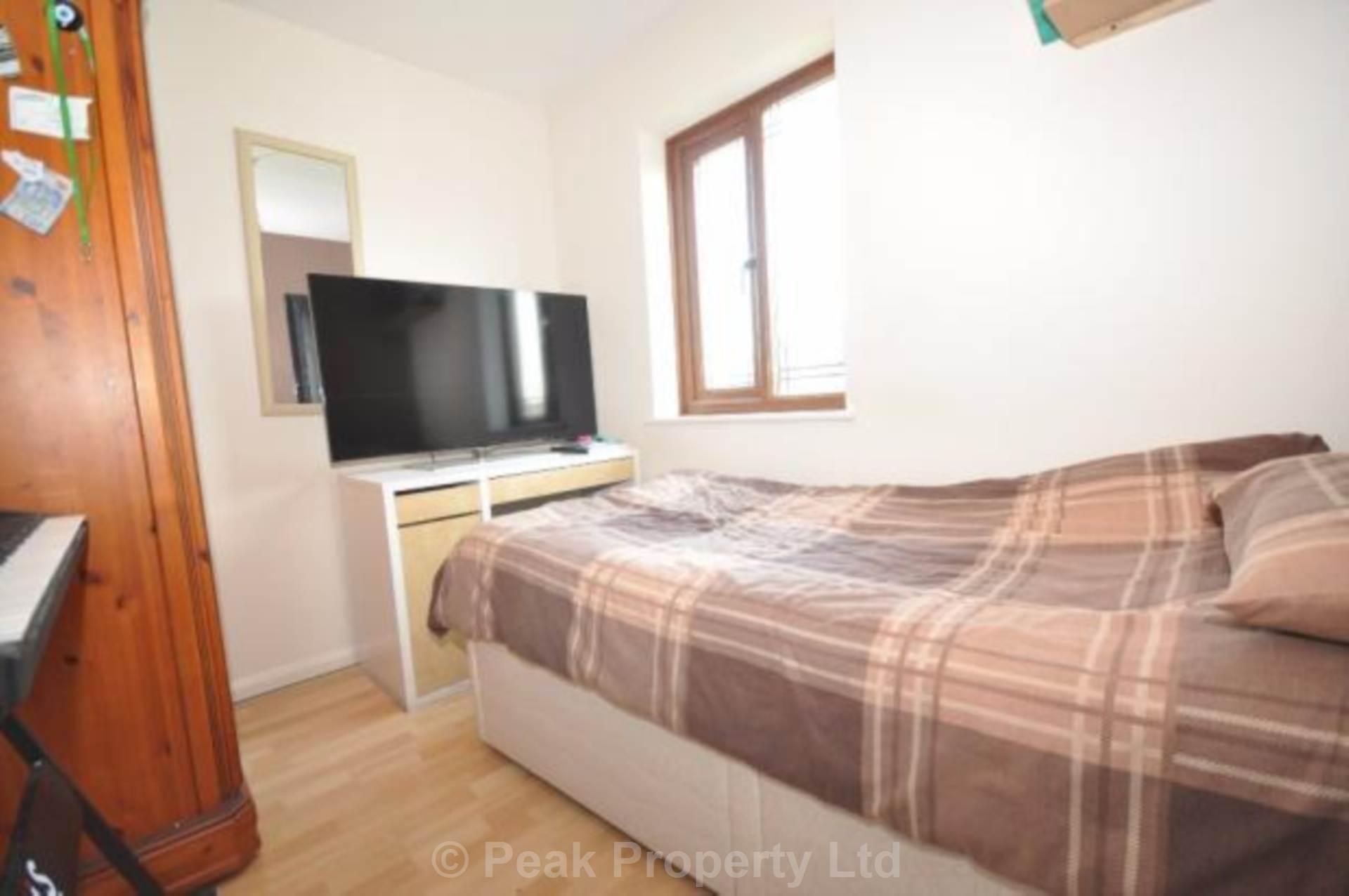 Woodberry Road, Essex, Image 12