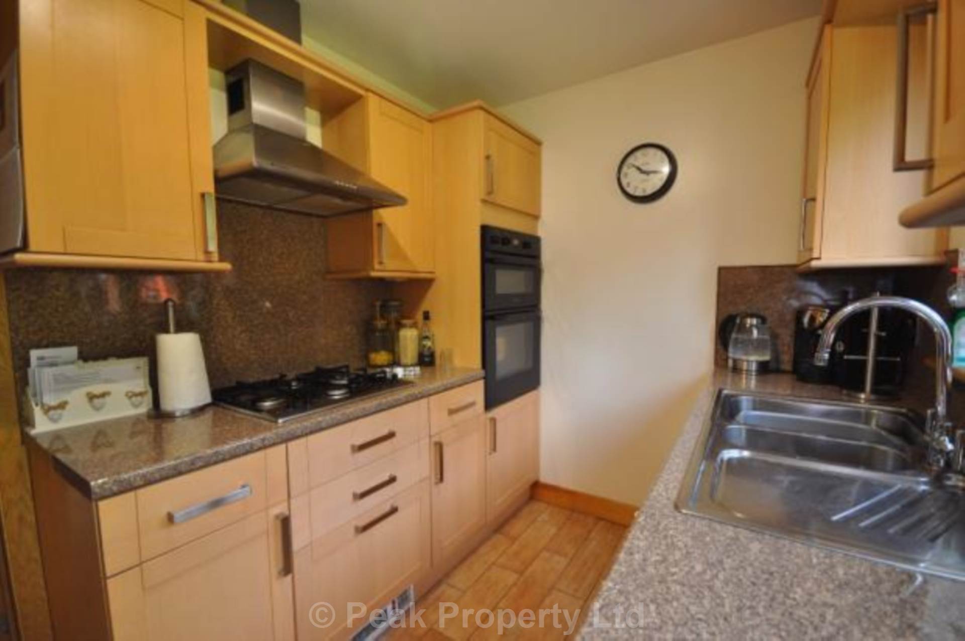 Woodberry Road, Essex, Image 5