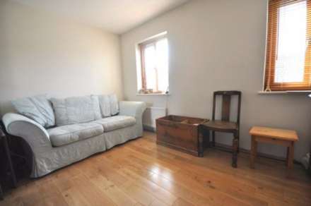 Woodberry Road, Essex, Image 10