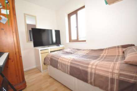 Woodberry Road, Essex, Image 12