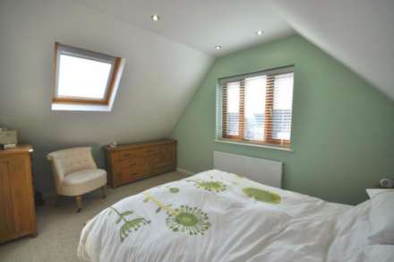 Woodberry Road, Essex, Image 8