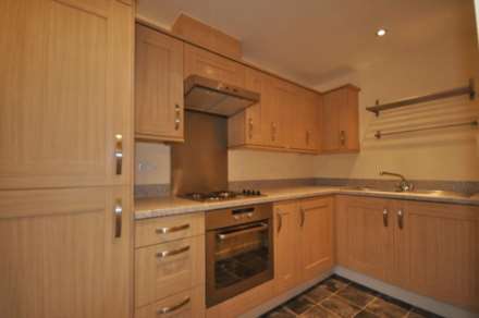 Rocheforte House Roche Close, Essex, Image 3