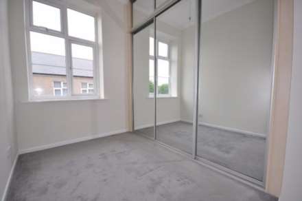 1 Bedroom Flat, Victoria Court, Sweyne Avenue, Southend-On-Sea