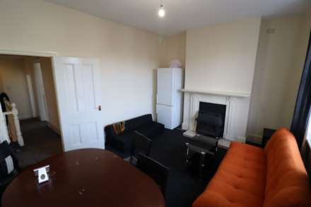 North Road, Essex, Image 2