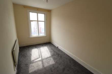 Elderton Road, Westcliff On Sea, Image 4