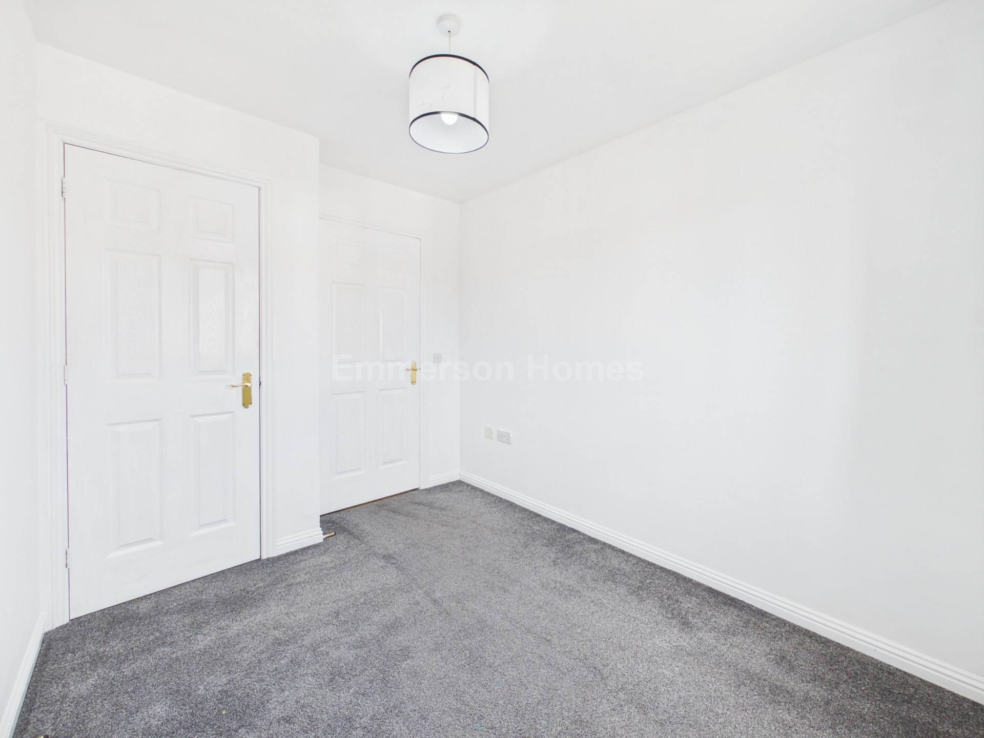 Muirsheil Crescent, Priesthill, Glasgow, Image 12