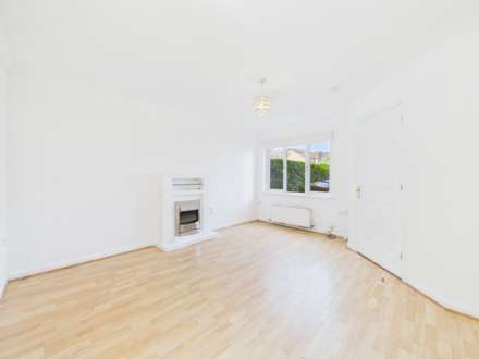 Muirsheil Crescent, Priesthill, Glasgow, Image 2