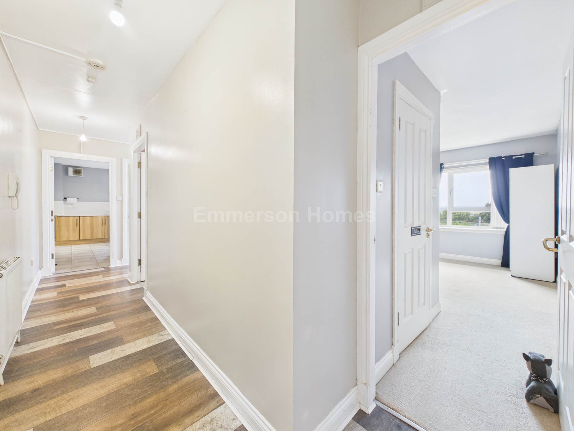 Main Road, Elderslie, PA5, Image 11