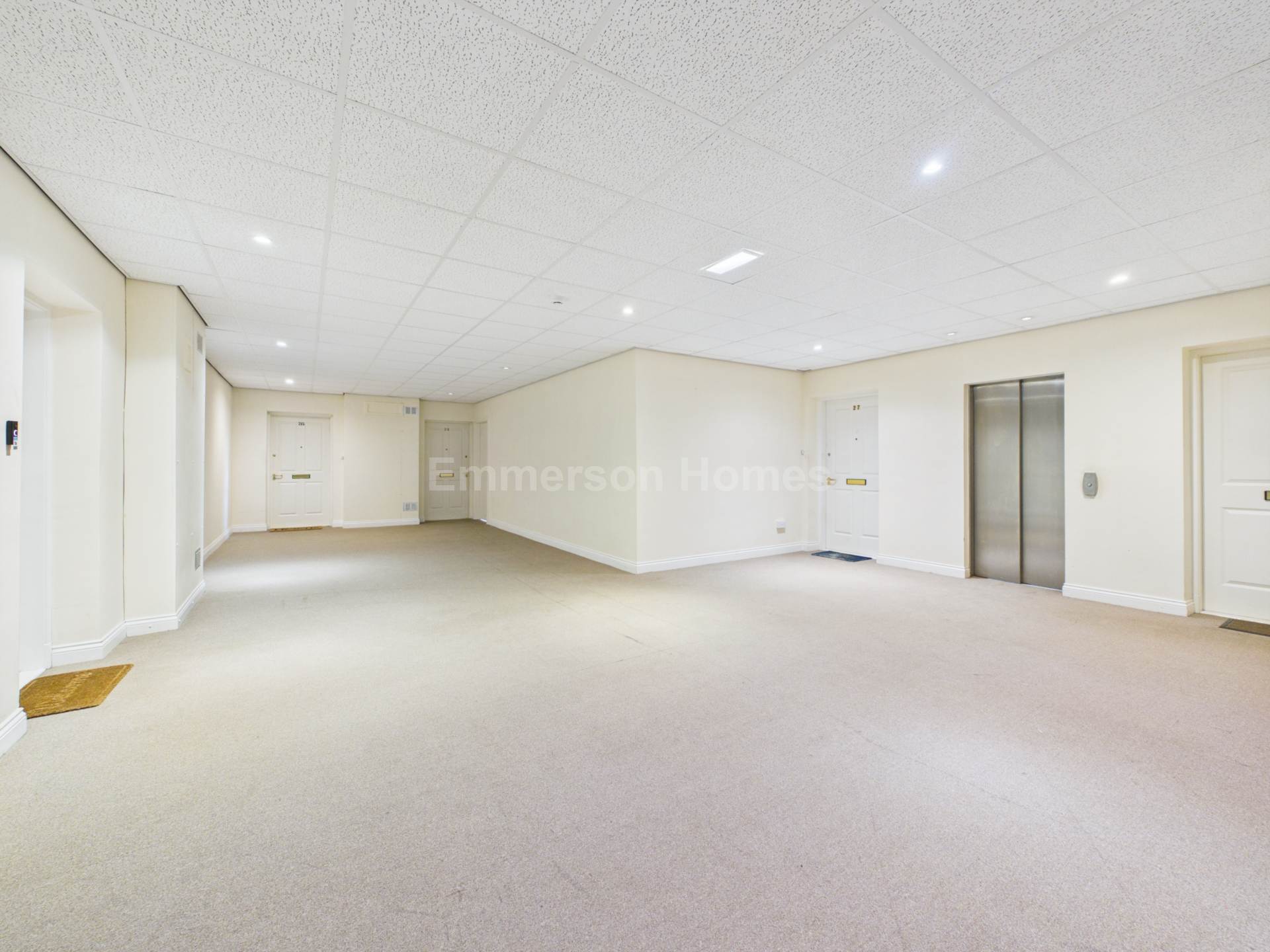 Main Road, Elderslie, PA5, Image 14