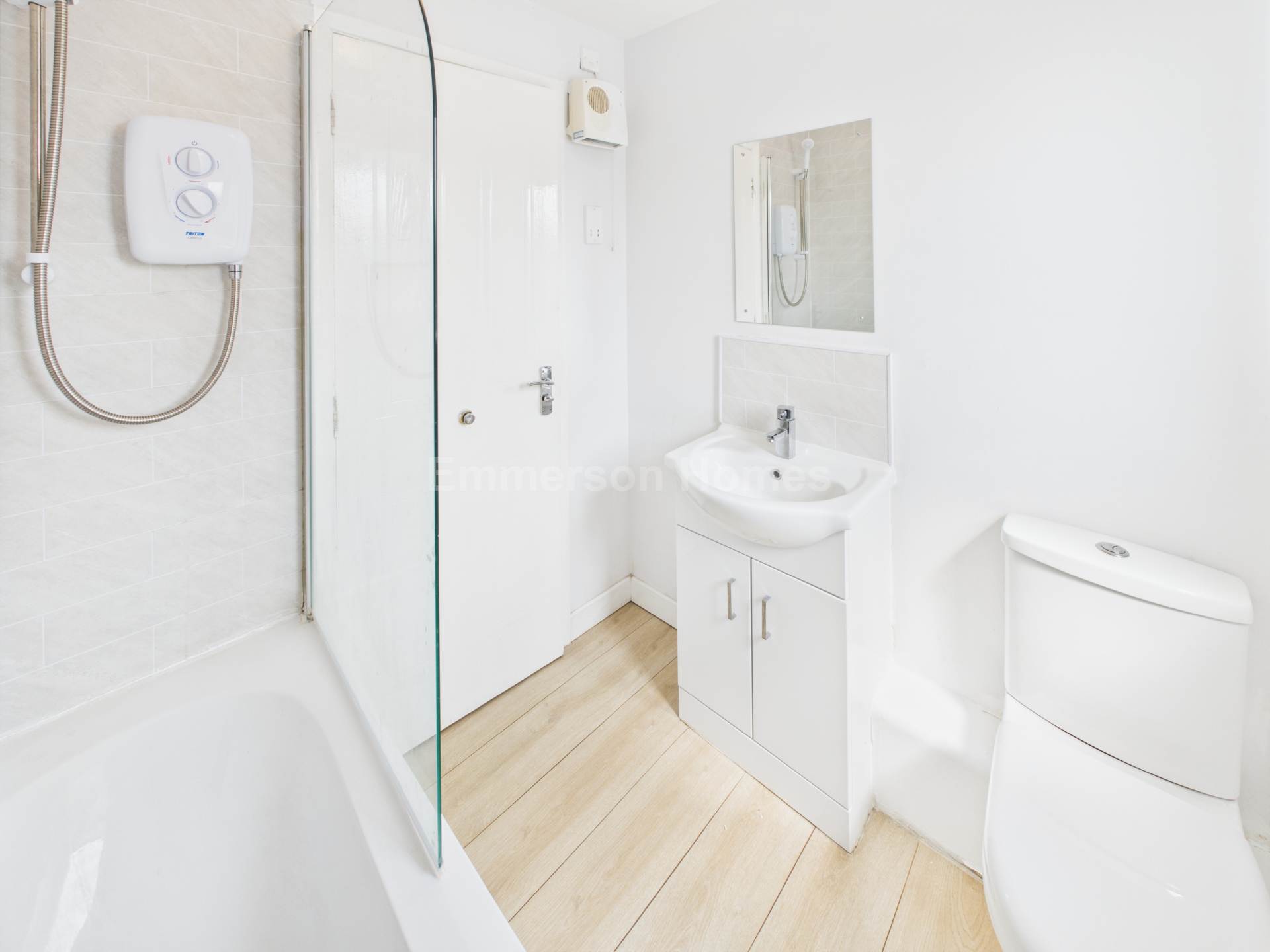 Bobbins Gate, Paisley, PA1, Image 10