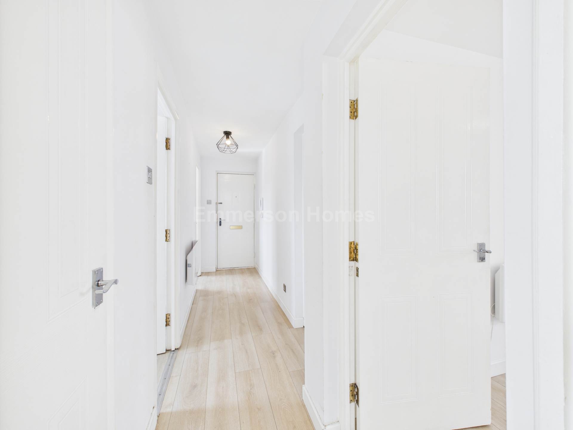 Bobbins Gate, Paisley, PA1, Image 12