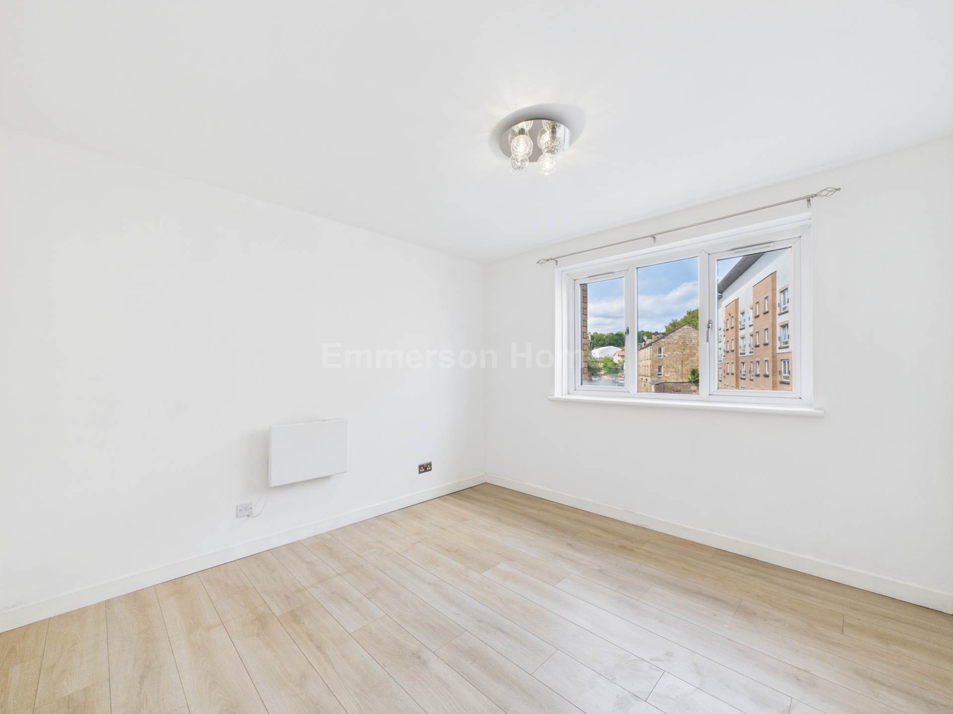 Bobbins Gate, Paisley, PA1, Image 6