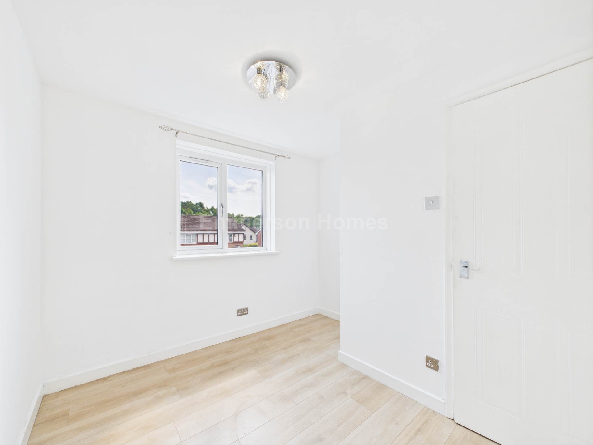 Bobbins Gate, Paisley, PA1, Image 8