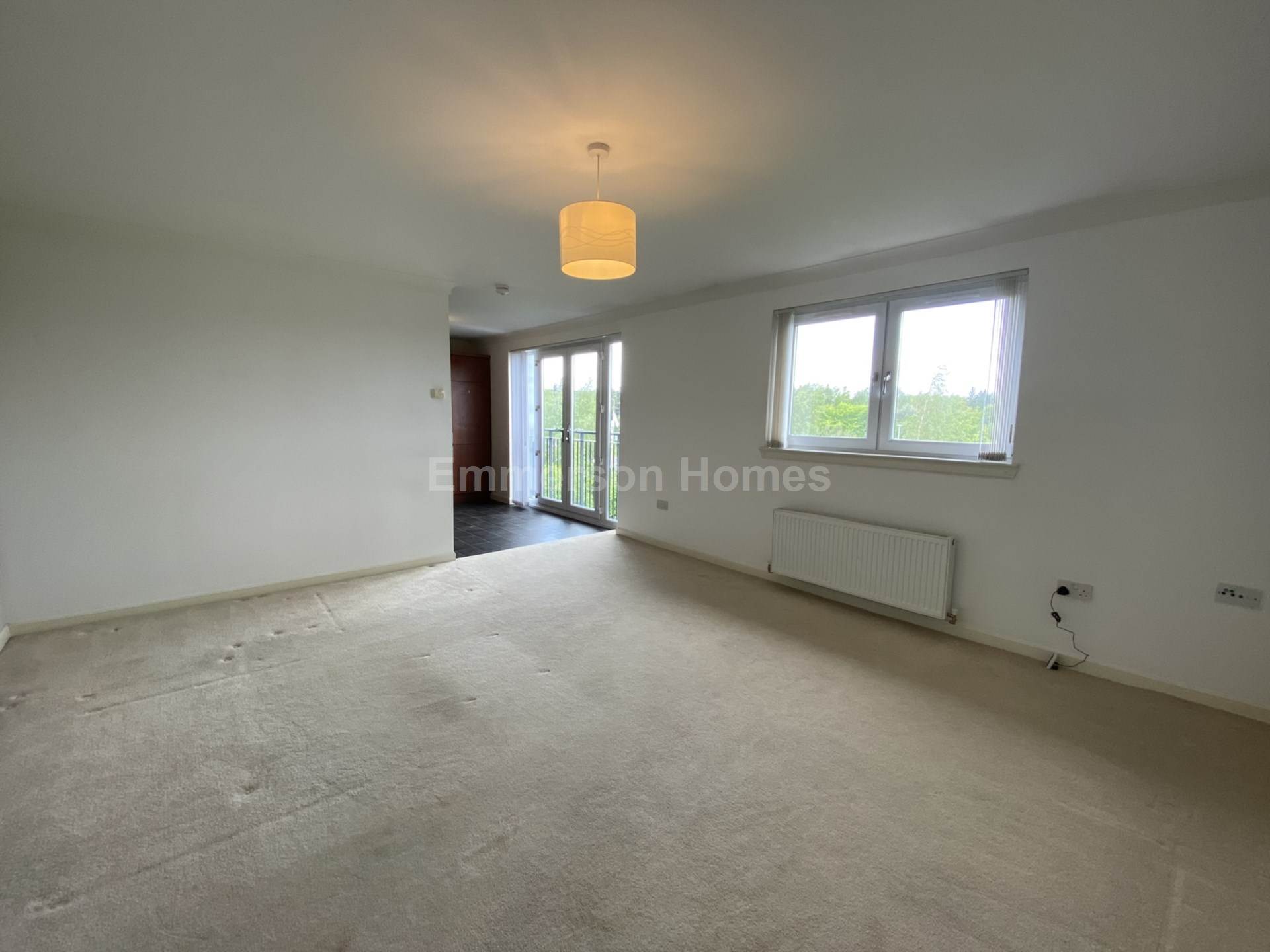 Millview Crescent, Johnstone, PA5, Image 2