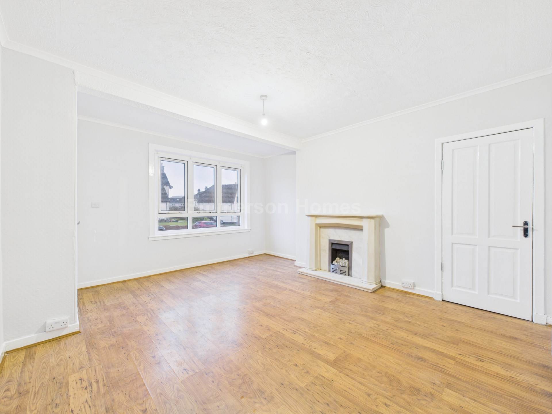 Beech Avenue, Elderslie, PA5, Image 2