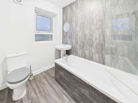 Beech Avenue, Elderslie, PA5, Image 11