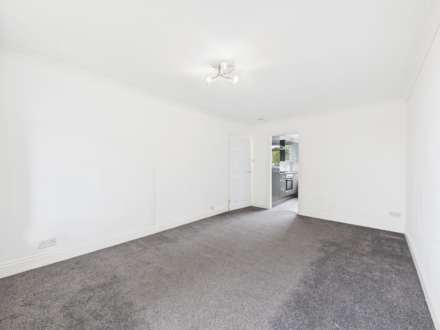 Pine Crescent, Johnstone Castle, PA5, Image 3