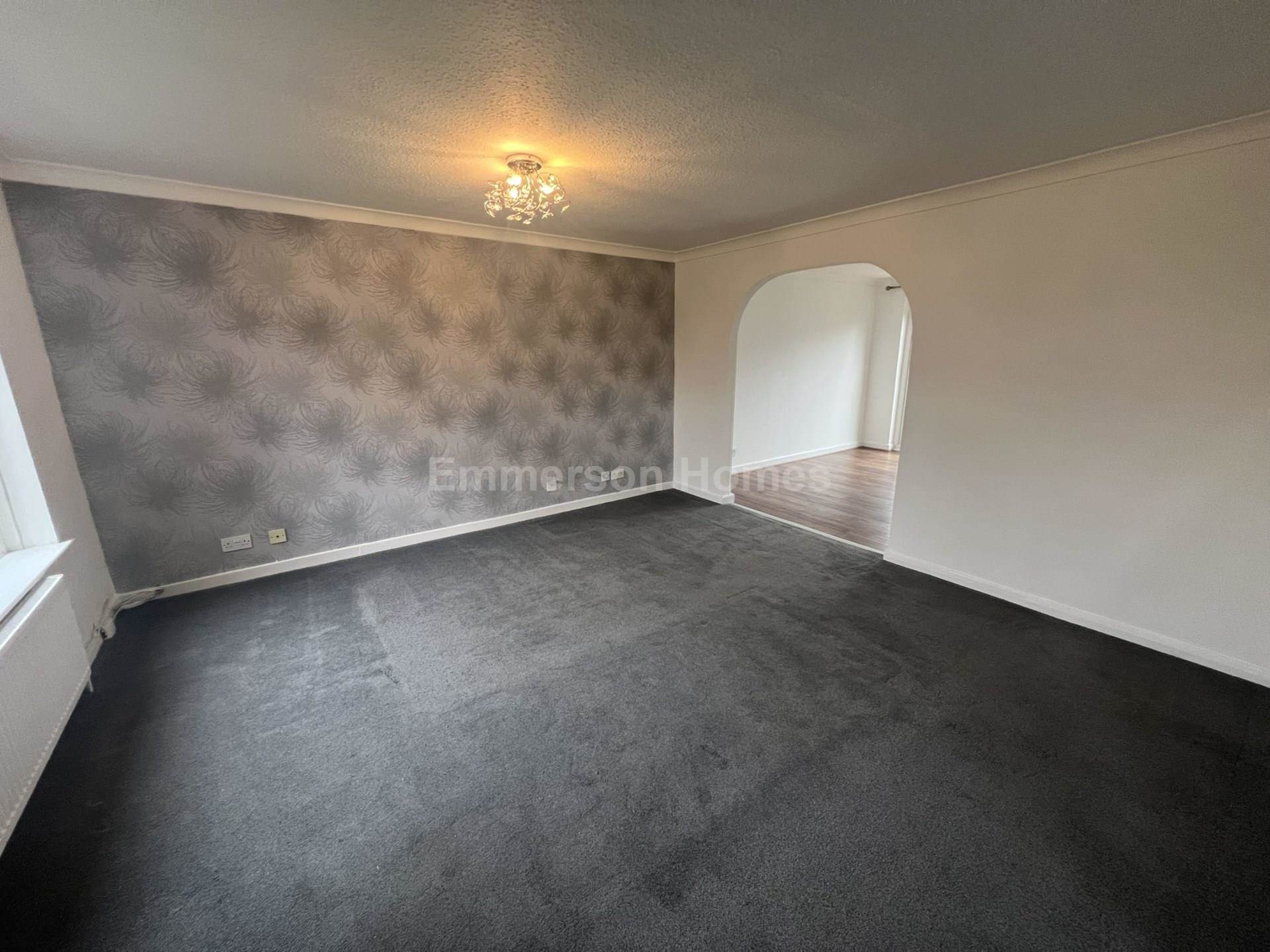Wallace Avenue, Bishopton, PA7, Image 2