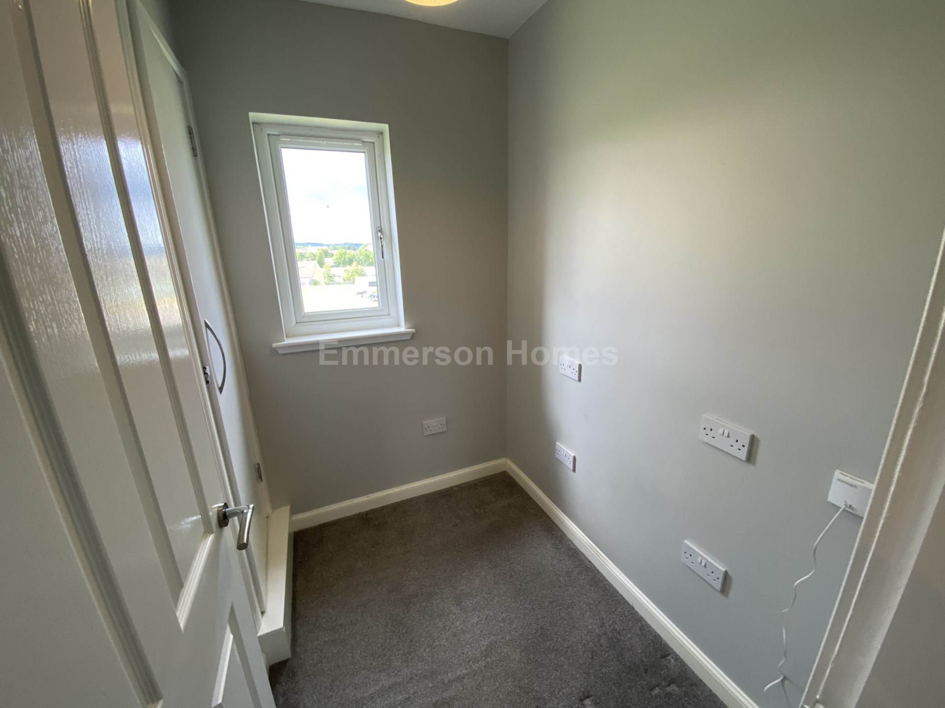 North Road, Johnstone, PA5, Image 11