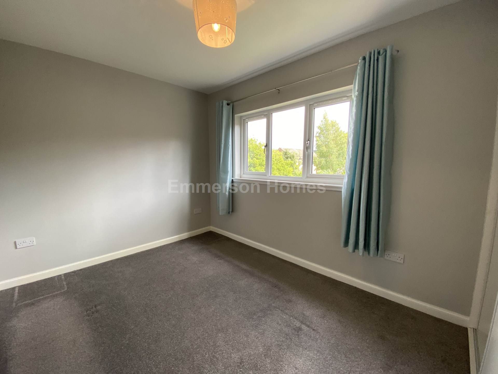 North Road, Johnstone, PA5, Image 9