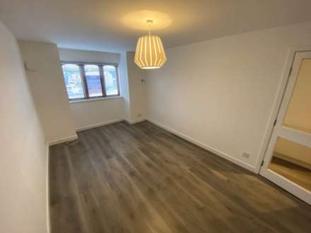 Russell Street, Johnstone, PA5, Image 3