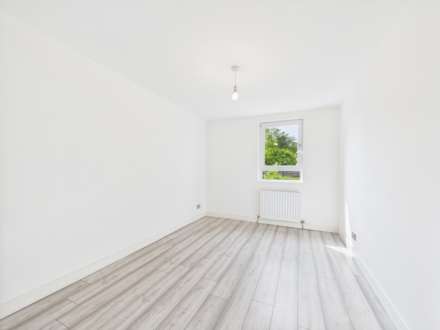 Ritchie Crescent, Elderslie, PA5, Image 8
