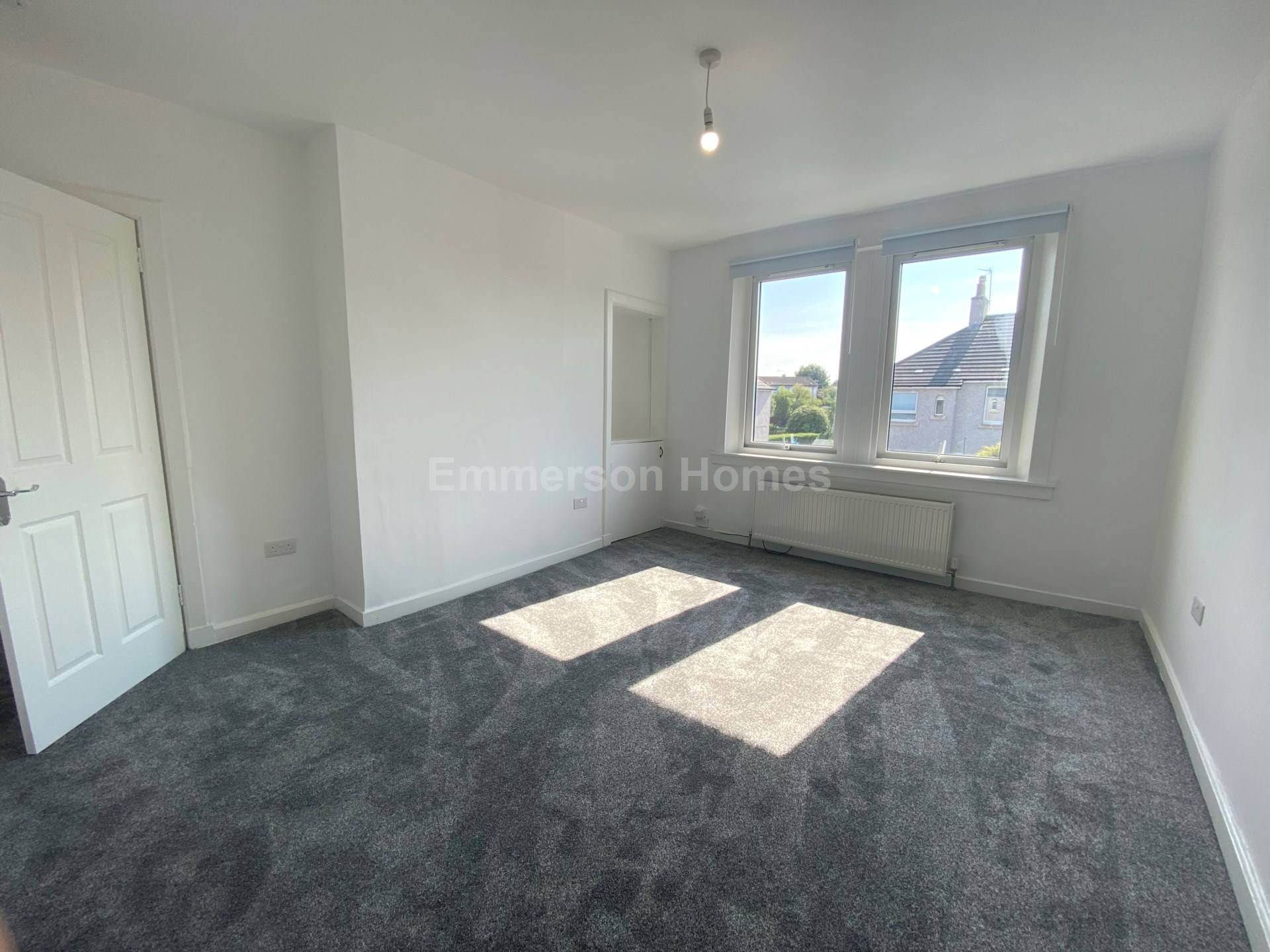 Ladeside Drive, Johnstone, PA5, Image 2