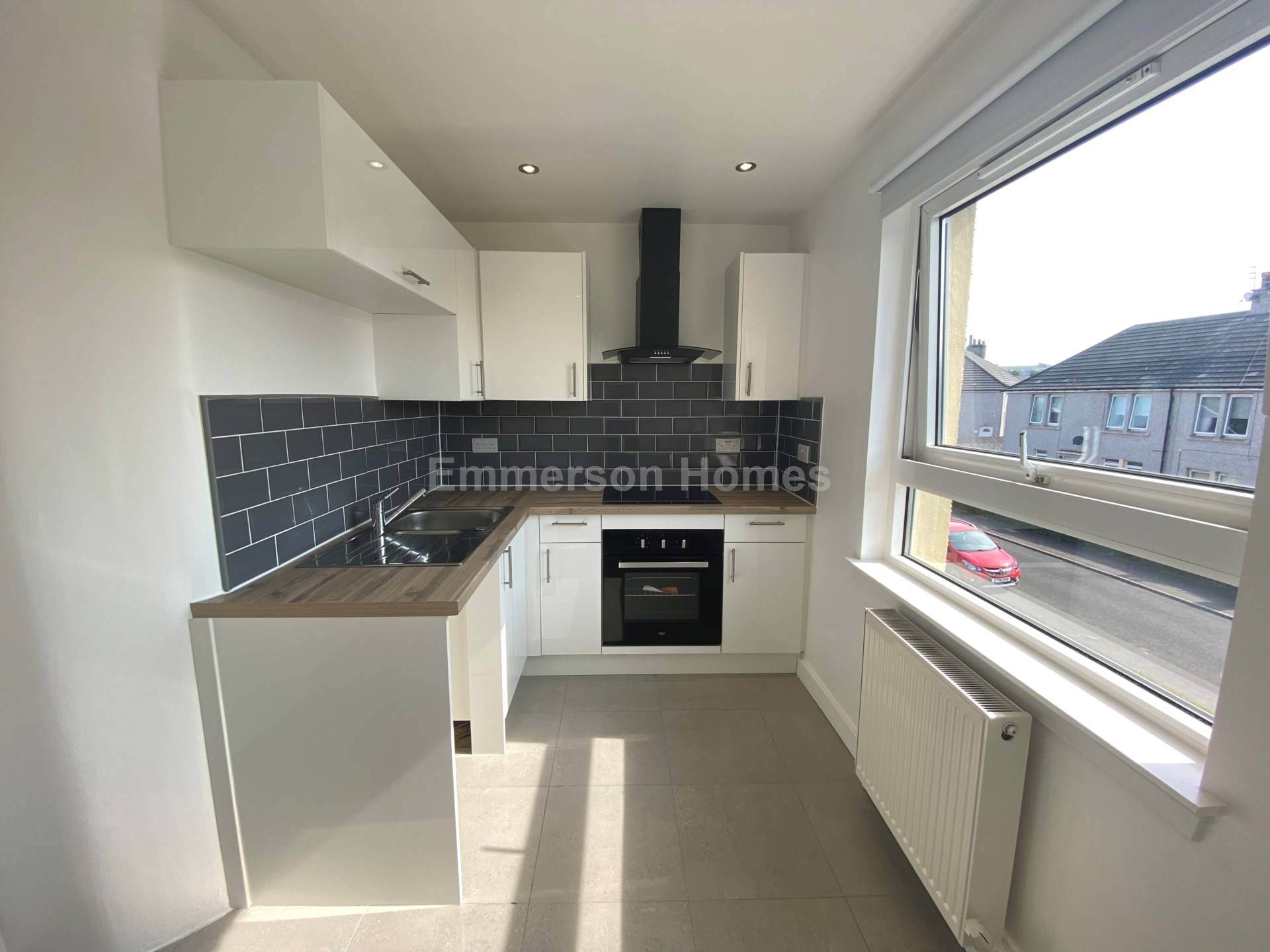 Ladeside Drive, Johnstone, PA5, Image 4