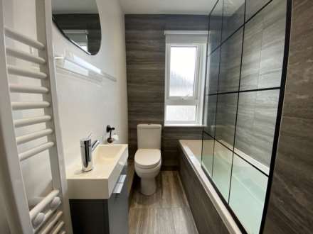 Ladeside Drive, Johnstone, PA5, Image 8