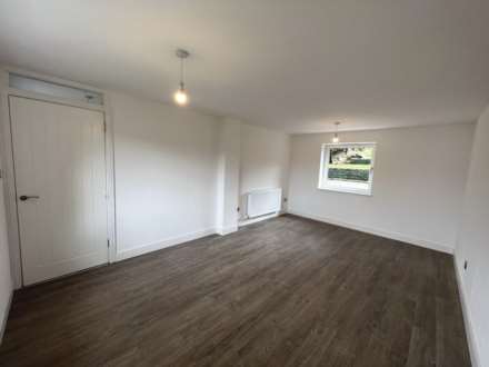 Acacia Place, Johnstone, PA5, Image 2