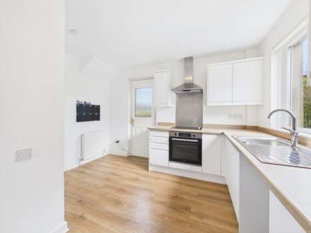 Hazel Avenue, Johnstone, PA5, Image 7