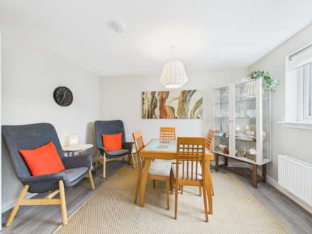Hallhill Crescent, Johnstone, PA5, Image 4