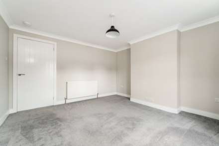 Harvey Terrace, Lochwinnoch, PA12, Image 3